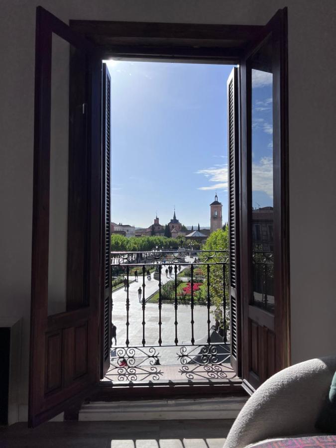 Sonar En La Plaza Cervantes 1 Alcala de Henares Ngoại thất bức ảnh