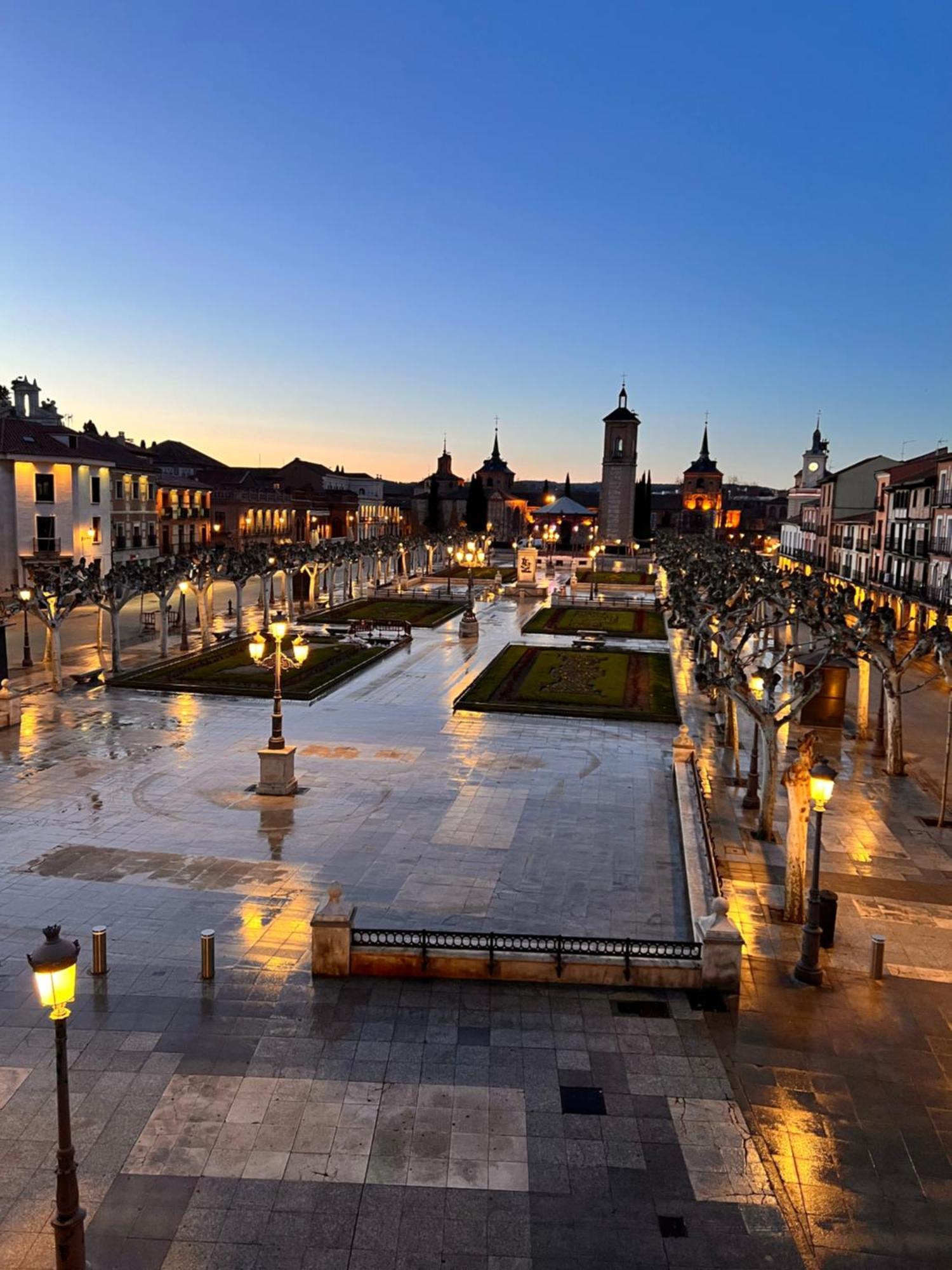 Sonar En La Plaza Cervantes 1 Alcala de Henares Ngoại thất bức ảnh