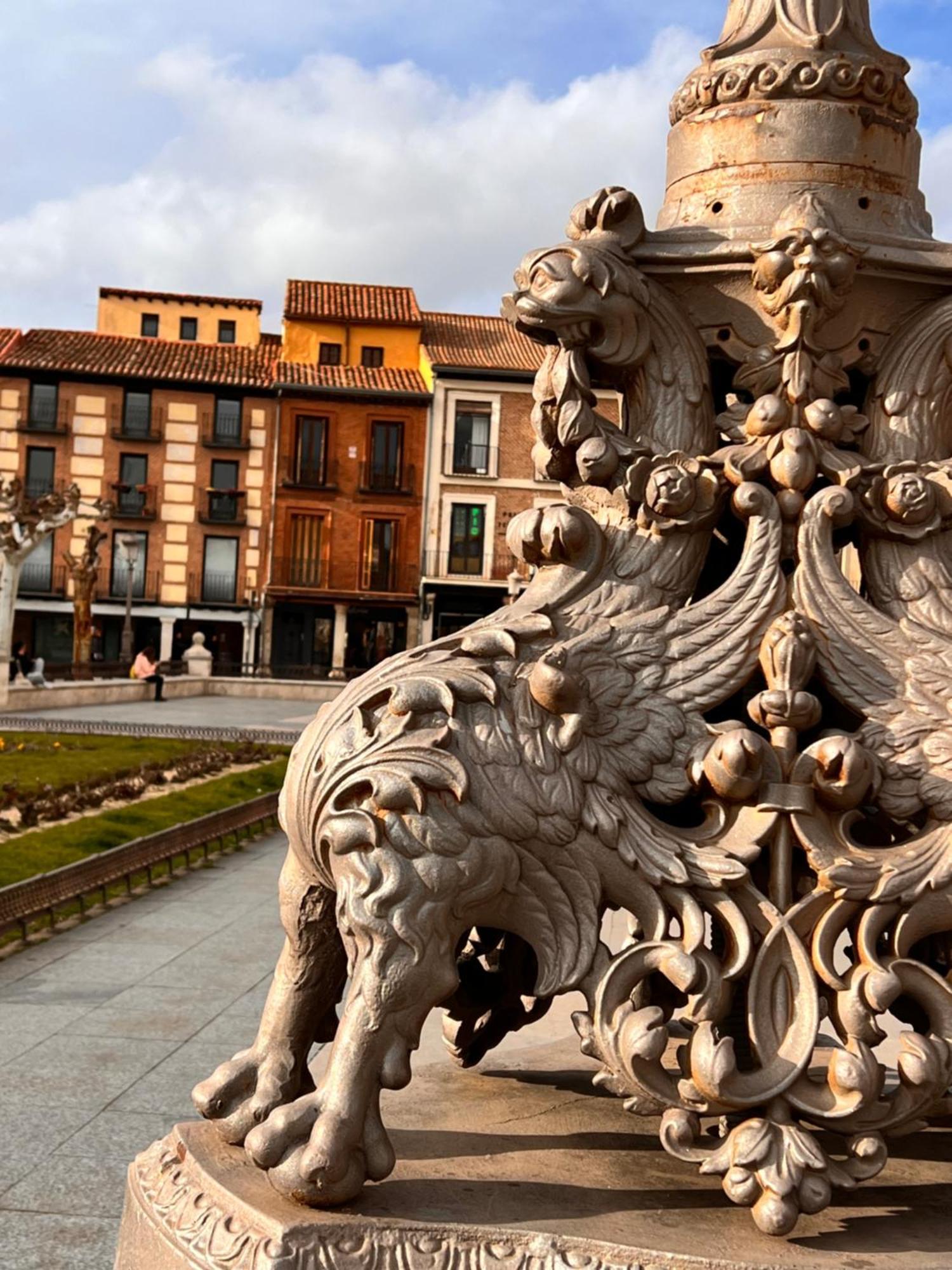 Sonar En La Plaza Cervantes 1 Alcala de Henares Ngoại thất bức ảnh